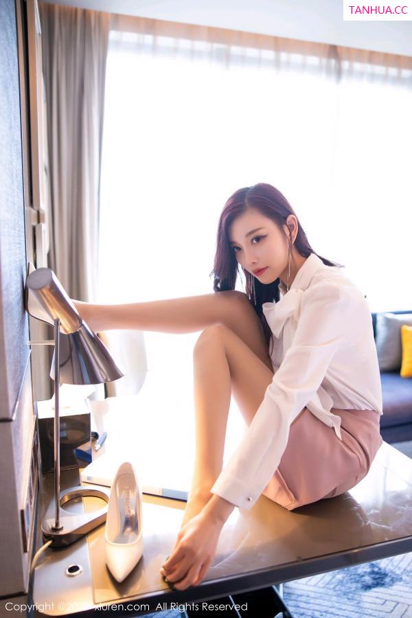 杨晨晨 sugar小甜心CC [XiuRen]高清写真图 2020.08.11 No.2431 杨晨晨sugar第36张图片